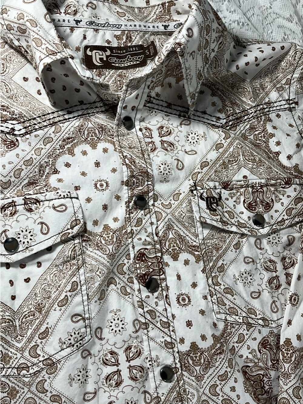 Cowboy Hardware Men’s White & Brown Paisley Button-Down Shirt
